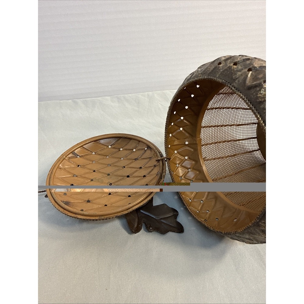 Vintage Metal Mesh Acorn Basket Lidded Decorative Trinket Jar Fall Harvest Decor - Picture 4 of 9